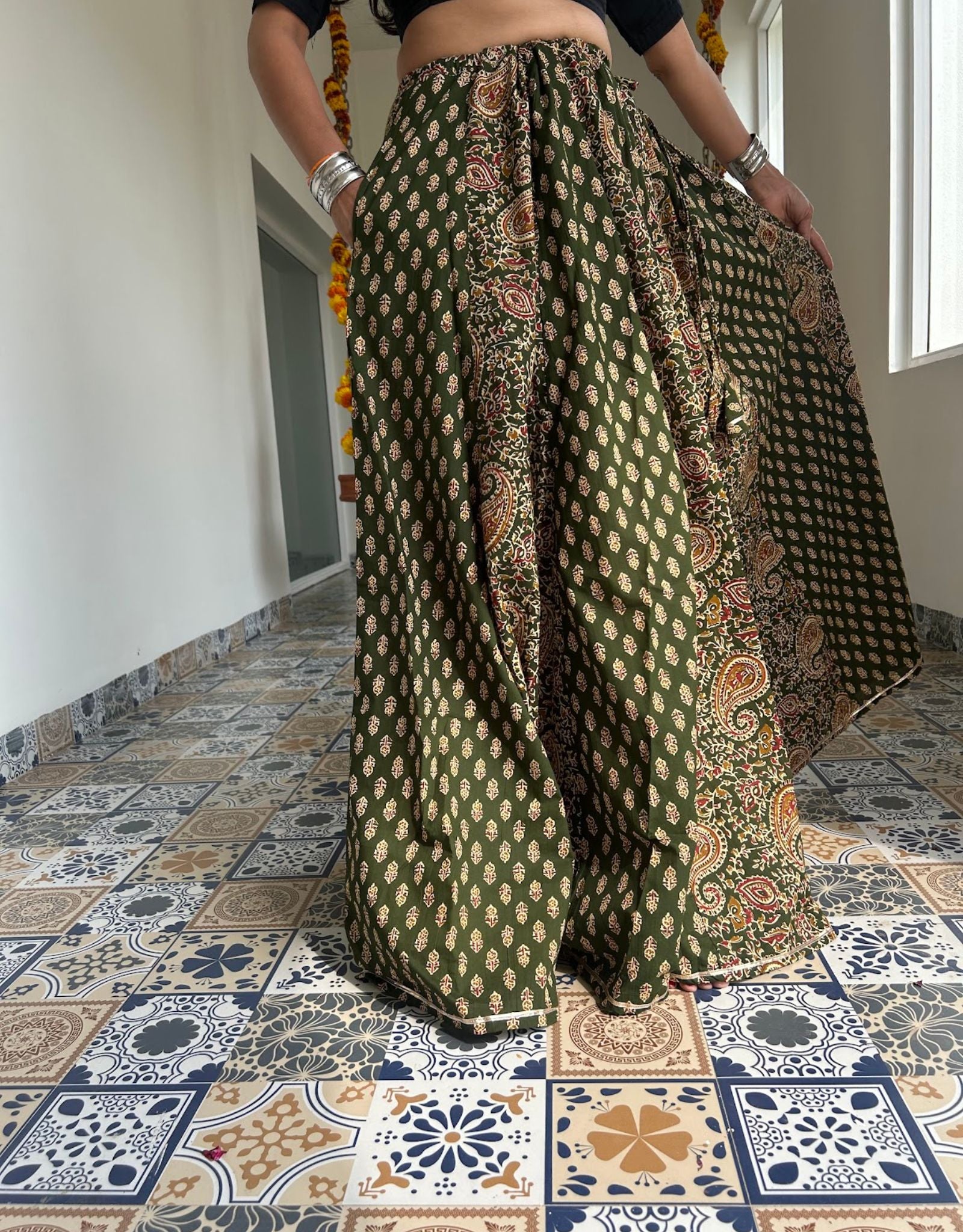 Gulabi Shehar Women Printed Skirt - Bangalore Garden Butti - Paisley