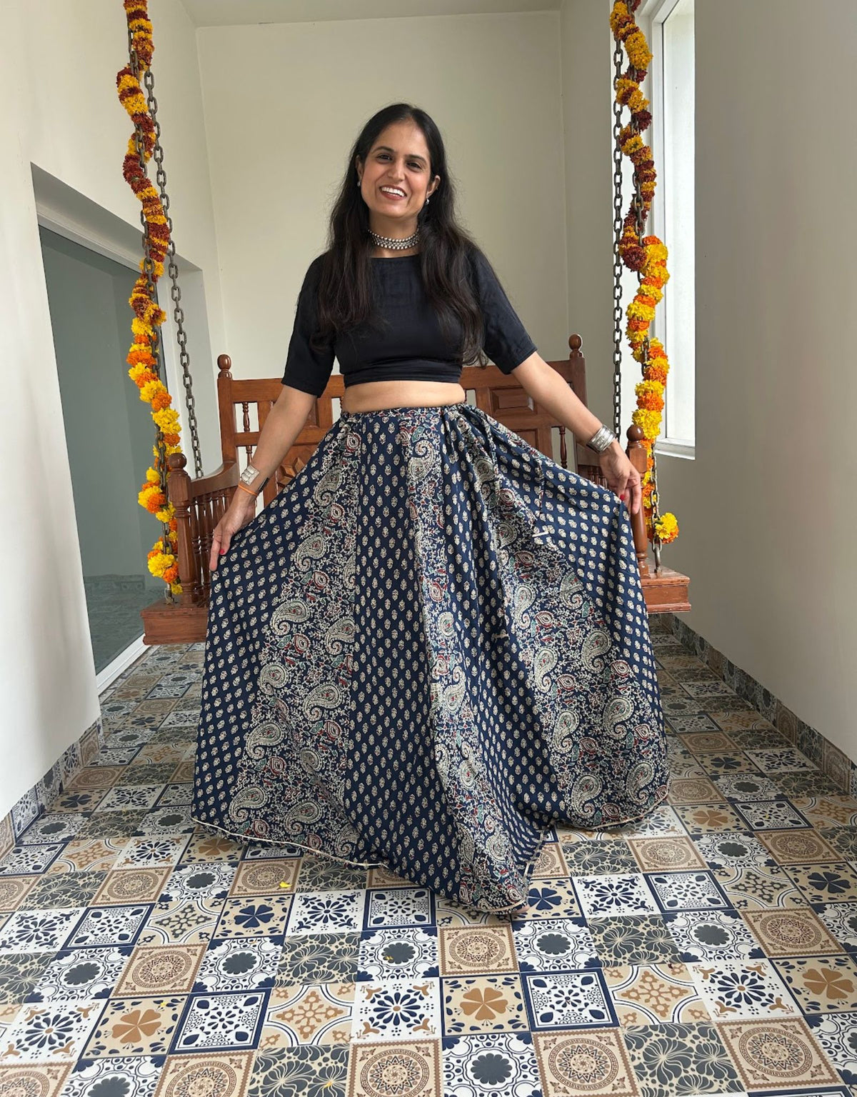 Gulabi Shehar Women Printed Skirt - Indigo Butti - Paisley