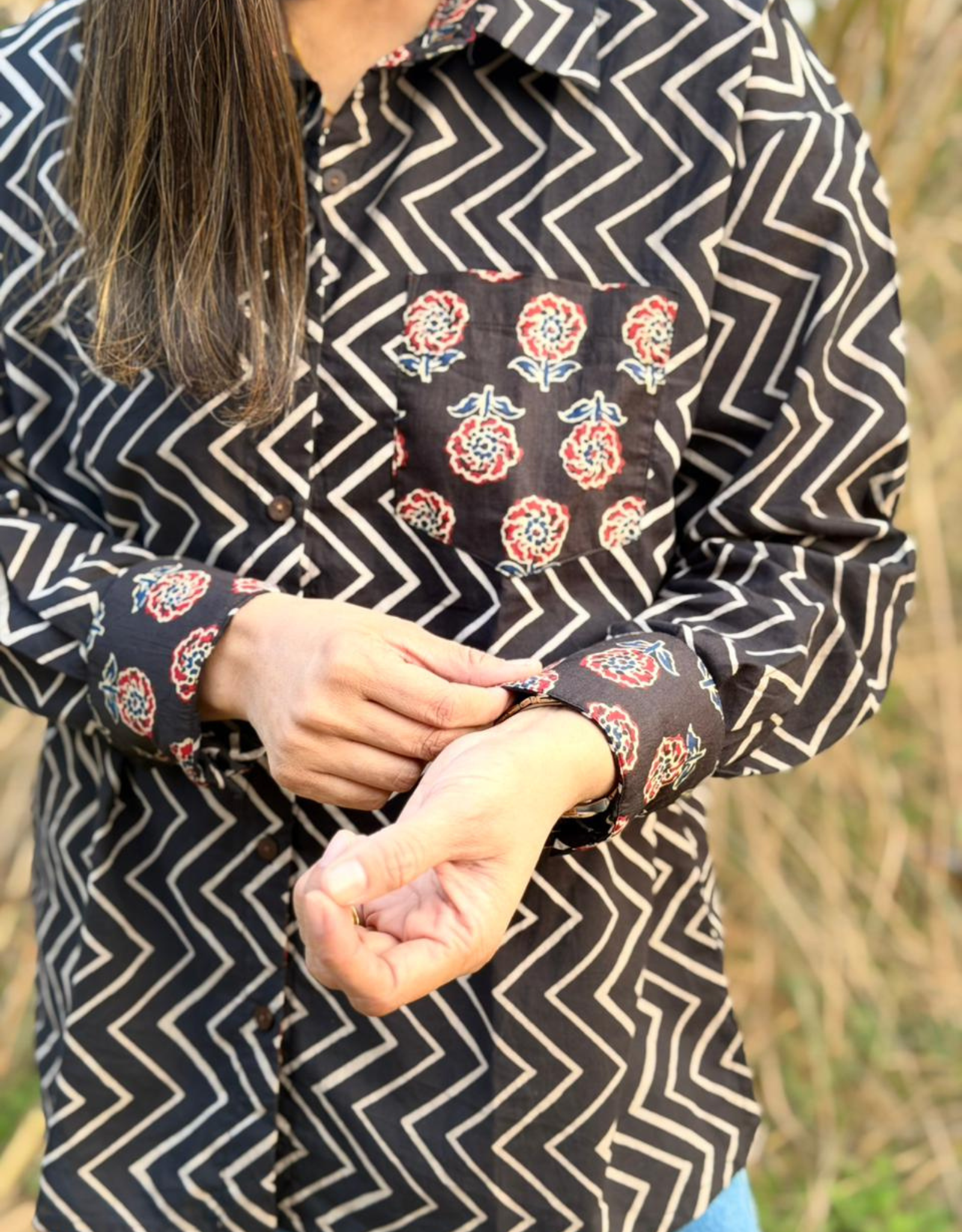 Black Zigzag Gul Cotton Oversized Shirt