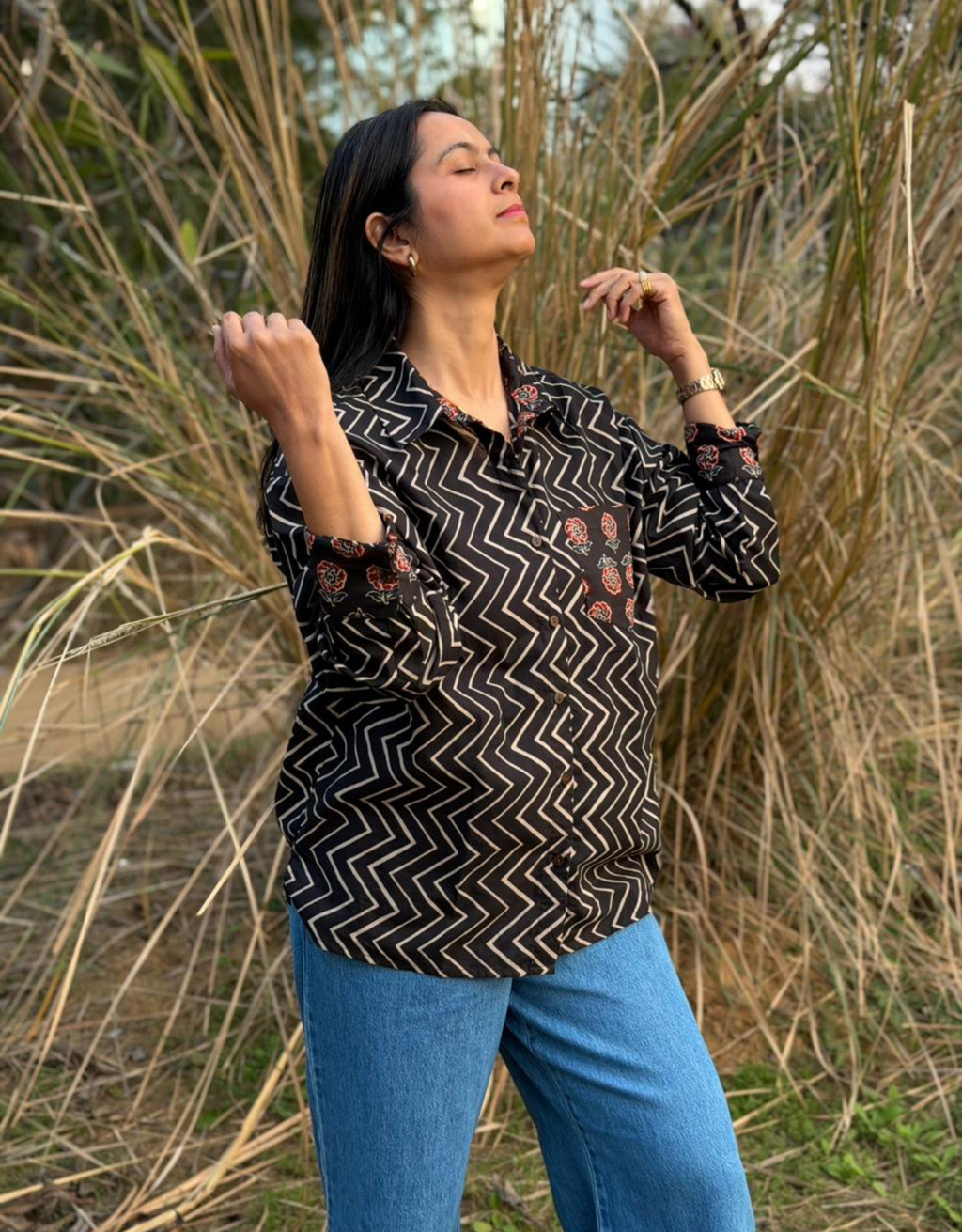 Black Zigzag Gul Cotton Oversized Shirt