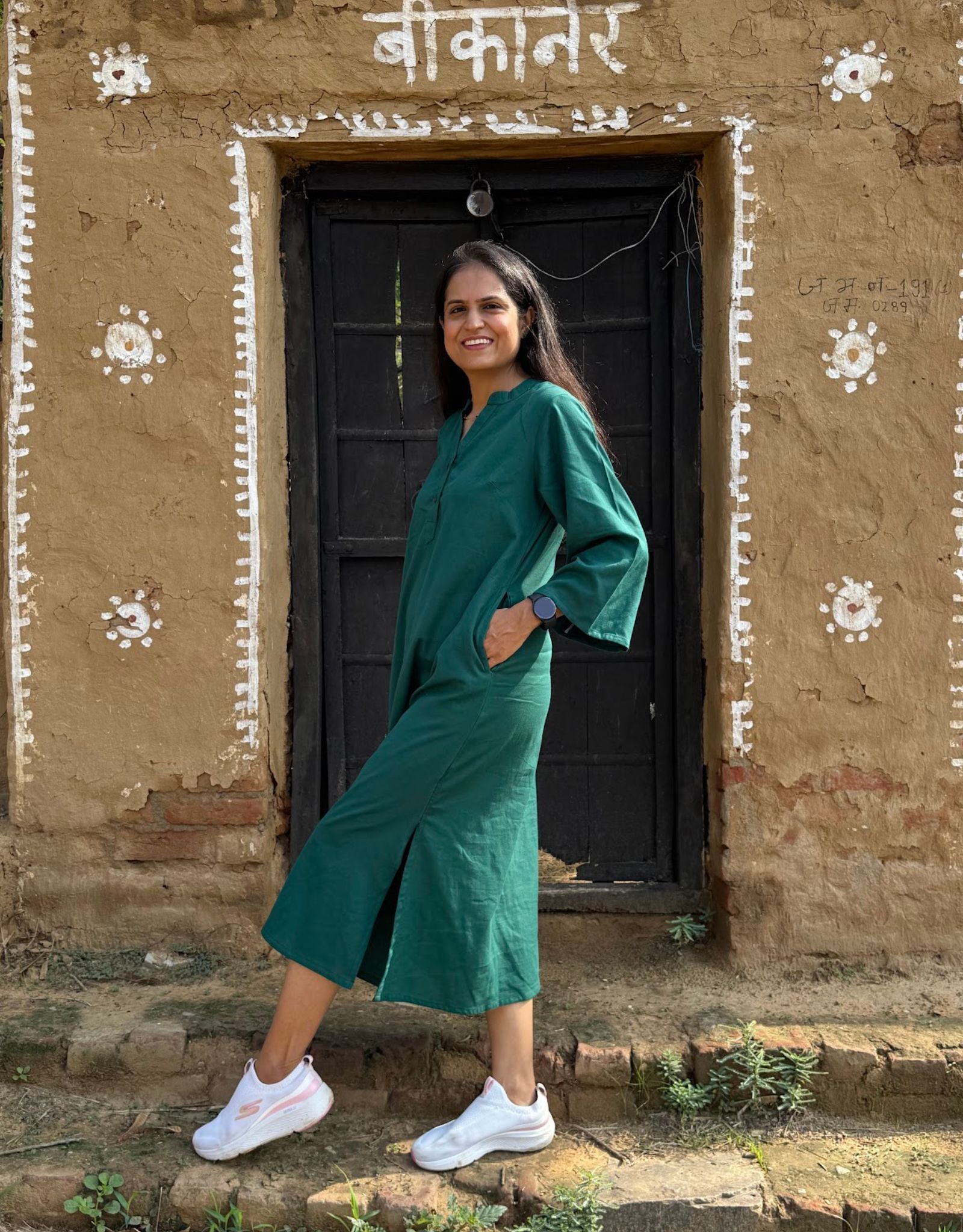 Dark Green Slid Slit Solid Cotton Flex Regular Fit Dress