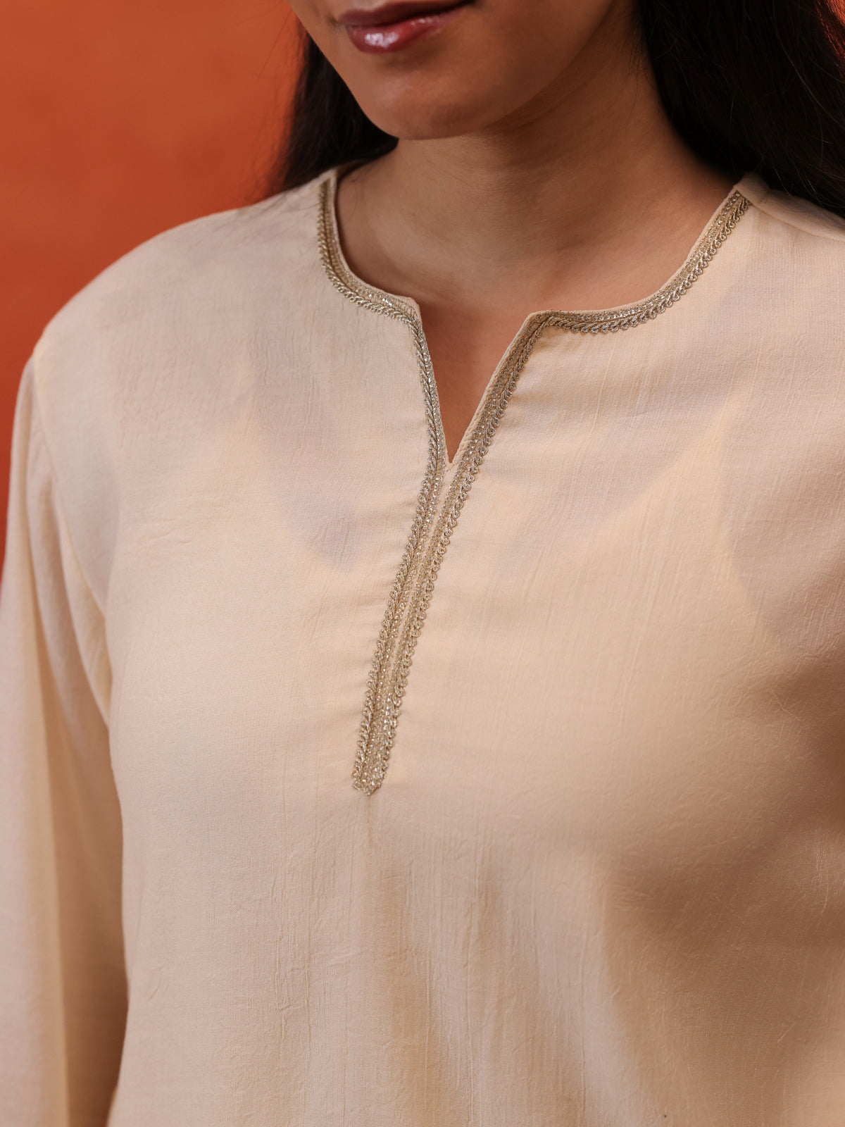 MulChanderi Short Kurta With Balloon Pant - Off White