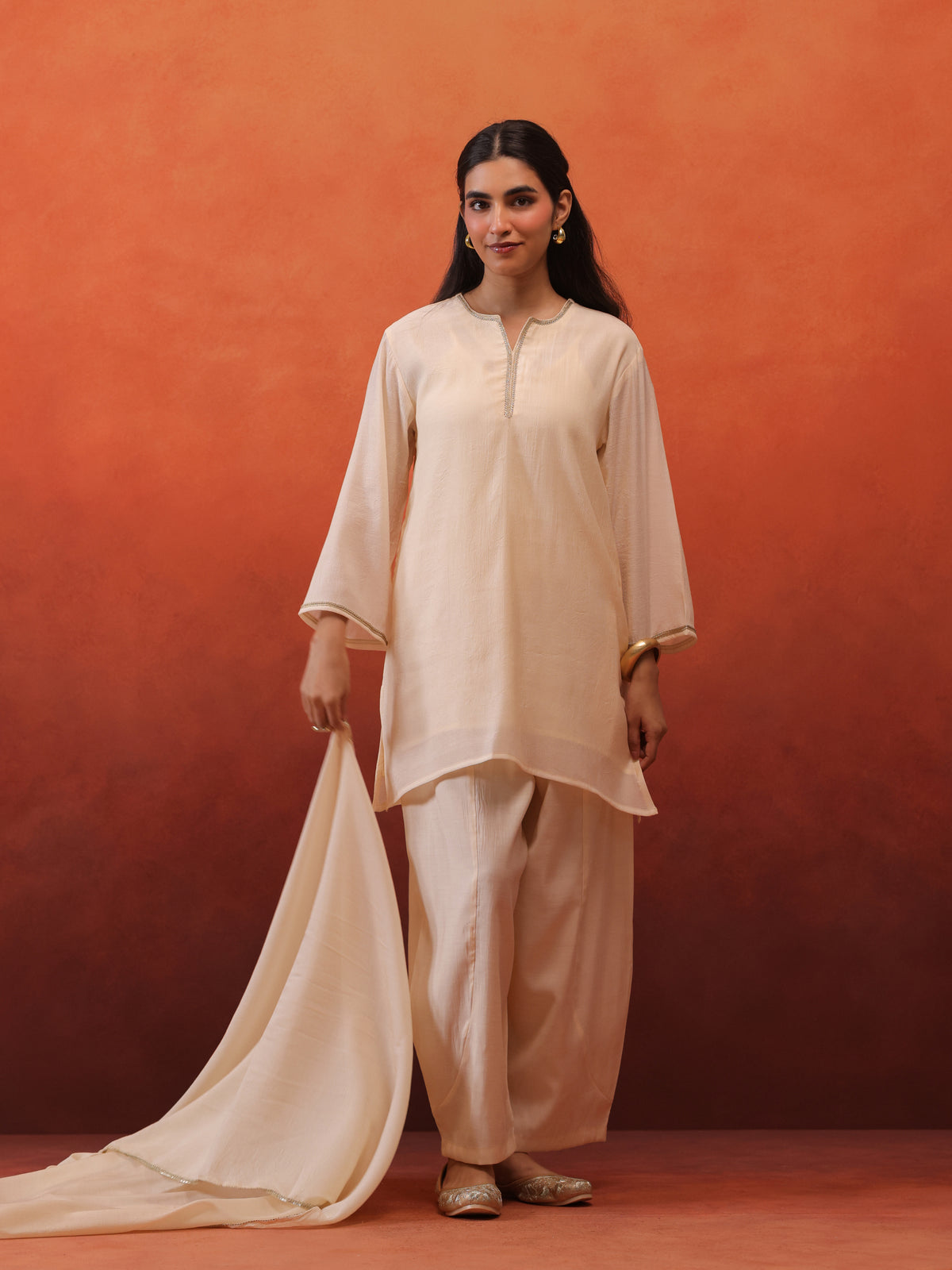 MulChanderi Short Kurta With Balloon Pant - Off White