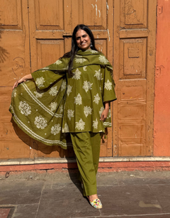 Farshi Pure Cotton Salwar Suit - Green