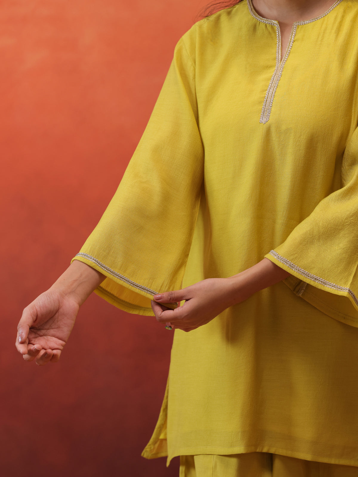 MulChanderi Short Kurta With Balloon Pant - Lime